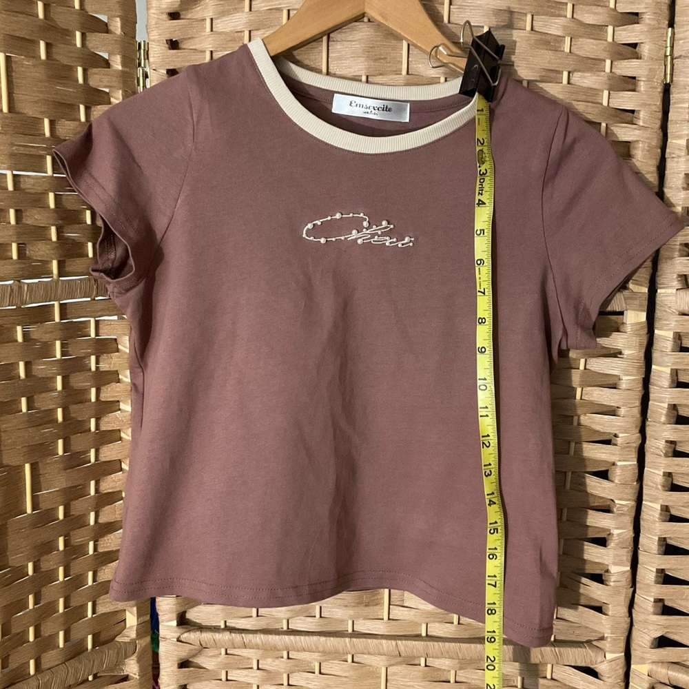 🎤 CHER Pearl Embroidered Baby Tee - Picture 8 of 9